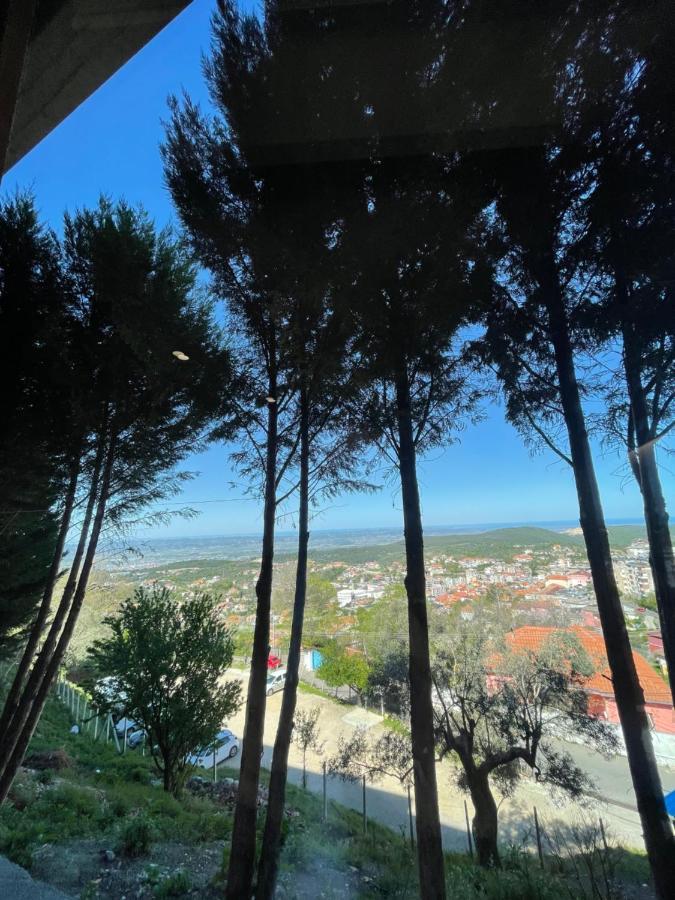 Hotel Kroi Near Castle Entrance Castle And Town View Krujë Exterior foto